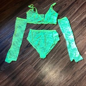 4-Piece Lingerie set